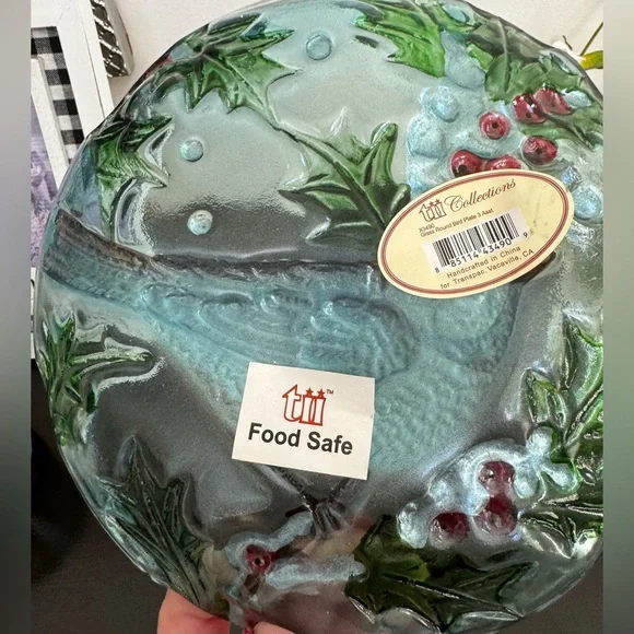 Fused Glass Bird Plate with Holly Berries, 7.75” - Picture 2 of 2